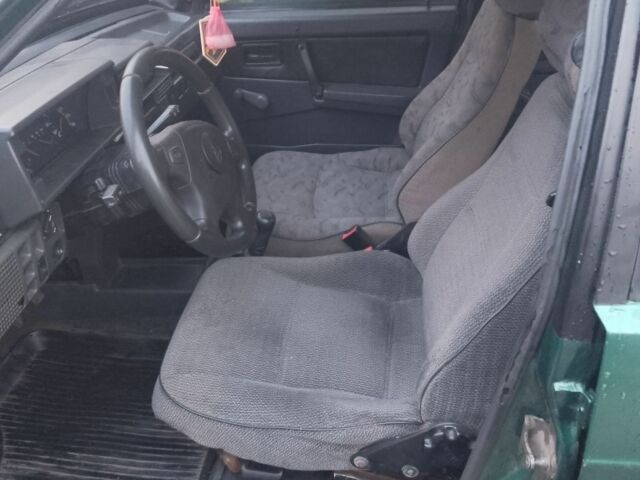 Зеленый ВАЗ 2109, объемом двигателя 1.5 л и пробегом 240 тыс. км за 1150 $, фото 4 на Automoto.ua