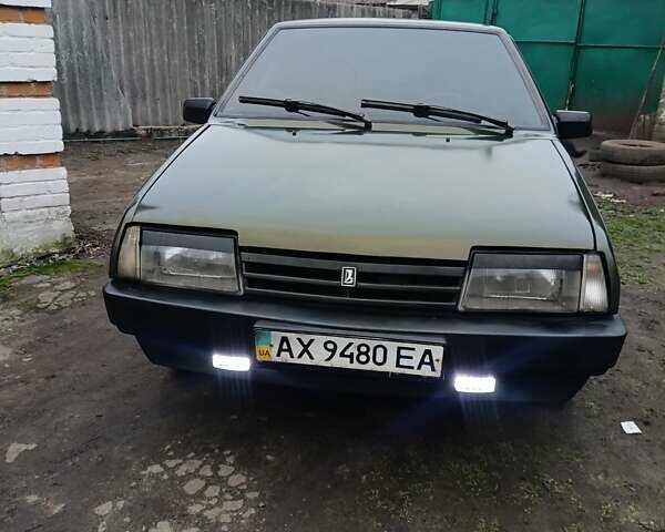 Зеленый ВАЗ 2109, объемом двигателя 1.5 л и пробегом 250 тыс. км за 1299 $, фото 1 на Automoto.ua