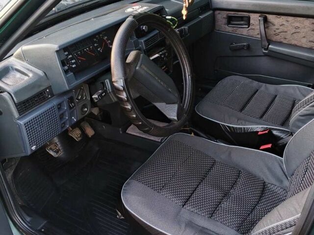 Зелений ВАЗ 2109, об'ємом двигуна 1.5 л та пробігом 140 тис. км за 2000 $, фото 6 на Automoto.ua