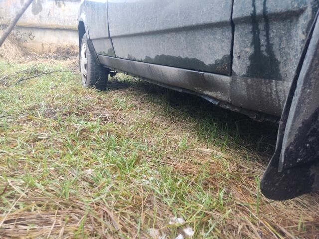 Зеленый ВАЗ 2109, объемом двигателя 1 л и пробегом 300 тыс. км за 1600 $, фото 4 на Automoto.ua