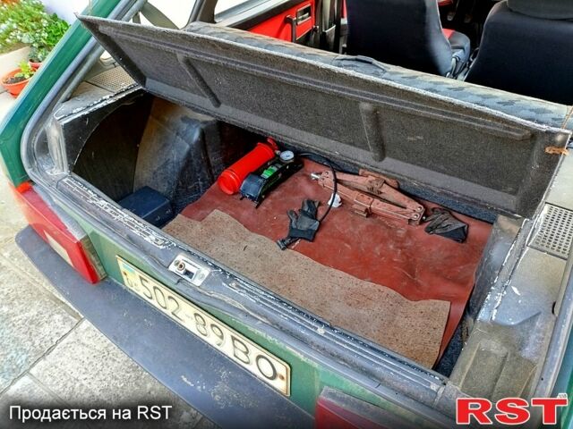 Зелений ВАЗ 2109, об'ємом двигуна 1.5 л та пробігом 183 тис. км за 1600 $, фото 3 на Automoto.ua