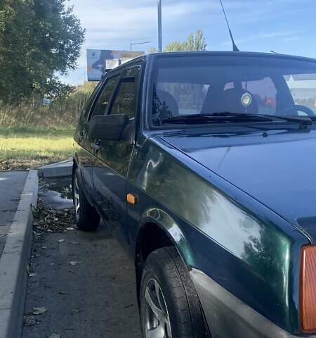Зеленый ВАЗ 2109, объемом двигателя 1.5 л и пробегом 230 тыс. км за 1800 $, фото 1 на Automoto.ua