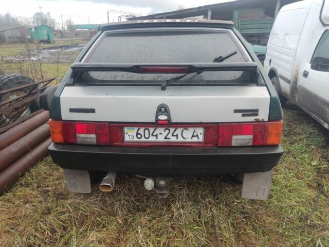 Зеленый ВАЗ 2109, объемом двигателя 1 л и пробегом 300 тыс. км за 1600 $, фото 2 на Automoto.ua