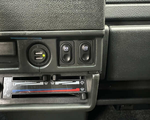 Зелений ВАЗ 2109, об'ємом двигуна 1.5 л та пробігом 142 тис. км за 3700 $, фото 16 на Automoto.ua