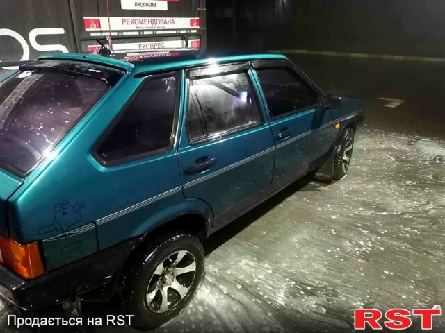 Зелений ВАЗ 2109, об'ємом двигуна 1.5 л та пробігом 277 тис. км за 1600 $, фото 2 на Automoto.ua