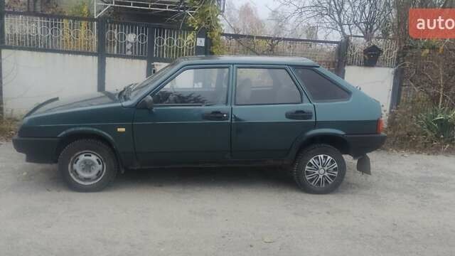 Зеленый ВАЗ 2109, объемом двигателя 1.5 л и пробегом 211 тыс. км за 1200 $, фото 3 на Automoto.ua