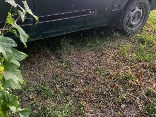 Зеленый ВАЗ 2109, объемом двигателя 1 л и пробегом 337 тыс. км за 1000 $, фото 2 на Automoto.ua