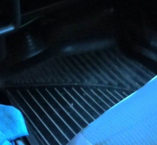 ВАЗ 2109 2004 в Днепре (Днепропетровске) на Automoto.ua Зеленый ВАЗ 2109, объемом двигателя 1.5 л и пробегом 164 тыс. км за 1435 $, фото 6 на Automoto.ua