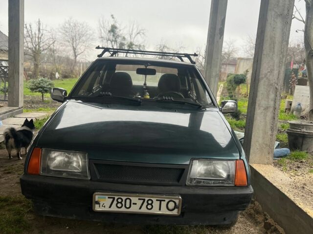 Зелений ВАЗ 2109, об'ємом двигуна 1.5 л та пробігом 178 тис. км за 1189 $, фото 2 на Automoto.ua