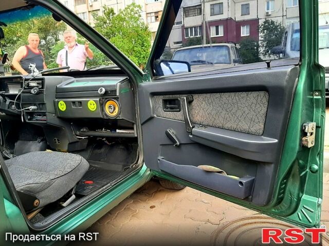 Зеленый ВАЗ 2109, объемом двигателя 1.5 л и пробегом 213 тыс. км за 2000 $, фото 5 на Automoto.ua