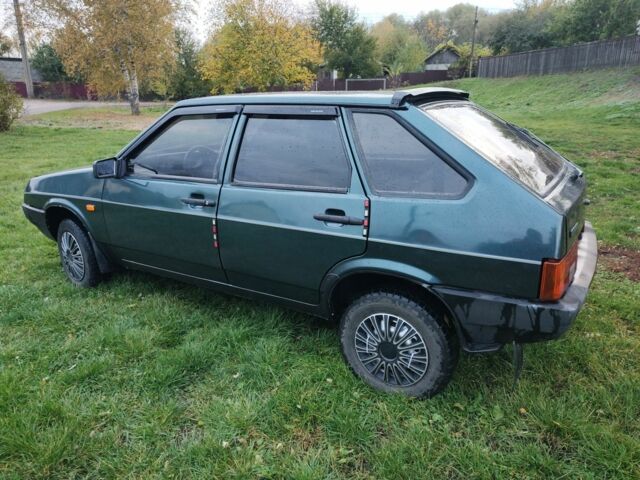 Зеленый ВАЗ 2109, объемом двигателя 1.5 л и пробегом 190 тыс. км за 2000 $, фото 6 на Automoto.ua