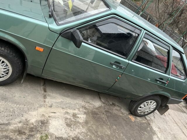 Зелений ВАЗ 2109, об'ємом двигуна 1.5 л та пробігом 96 тис. км за 1500 $, фото 2 на Automoto.ua