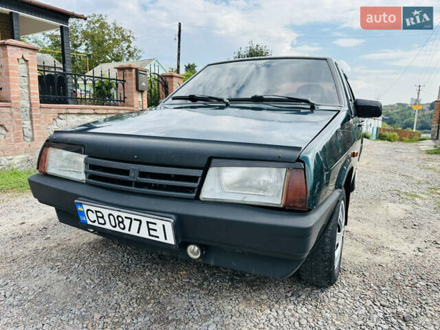 Зеленый ВАЗ 2109, объемом двигателя 1.5 л и пробегом 334 тыс. км за 1200 $, фото 5 на Automoto.ua