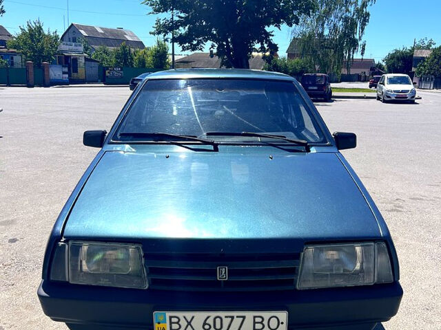 Зеленый ВАЗ 2109, объемом двигателя 1.5 л и пробегом 285 тыс. км за 1100 $, фото 1 на Automoto.ua