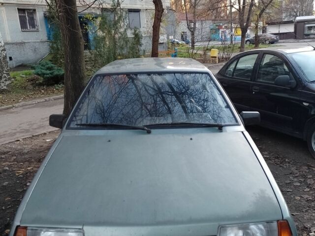 Зеленый ВАЗ 2109, объемом двигателя 0 л и пробегом 300 тыс. км за 1419 $, фото 2 на Automoto.ua