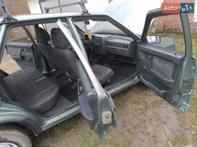 Зелений ВАЗ 2109, об'ємом двигуна 1.5 л та пробігом 186 тис. км за 1175 $, фото 5 на Automoto.ua