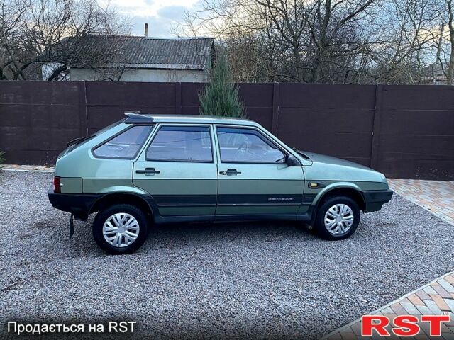 Зеленый ВАЗ 2109, объемом двигателя 1.5 л и пробегом 180 тыс. км за 2300 $, фото 11 на Automoto.ua