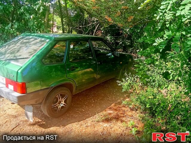 Зеленый ВАЗ 2109, объемом двигателя 1.5 л и пробегом 0 тыс. км за 2000 $, фото 2 на Automoto.ua