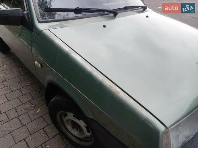 ВАЗ 2109 2006 у Львові на Automoto.ua Зелений ВАЗ 2109, об'ємом двигуна 1.5 л та пробігом 177 тис. км за 1400 $, фото 4 на Automoto.ua