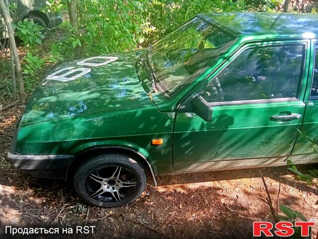 Зеленый ВАЗ 2109, объемом двигателя 1.5 л и пробегом 0 тыс. км за 2000 $, фото 3 на Automoto.ua