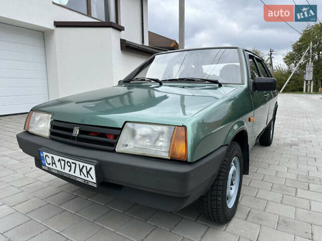 Зеленый ВАЗ 2109, объемом двигателя 1.6 л и пробегом 205 тыс. км за 2200 $, фото 4 на Automoto.ua