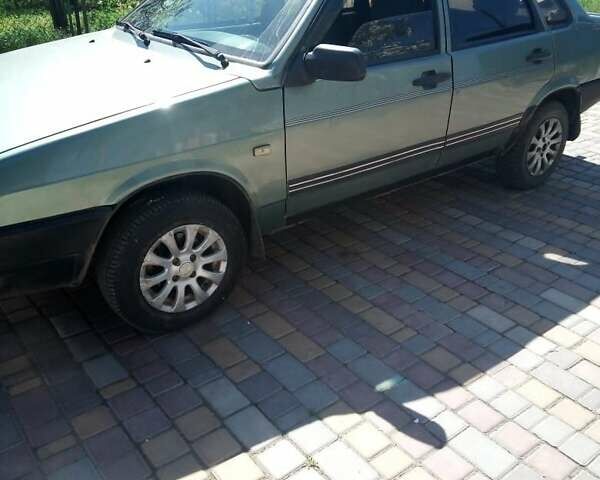 Зеленый ВАЗ 2109, объемом двигателя 0 л и пробегом 200 тыс. км за 1400 $, фото 1 на Automoto.ua