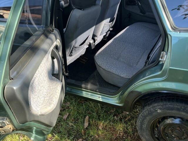 Зелений ВАЗ 2109, об'ємом двигуна 1.6 л та пробігом 90 тис. км за 2000 $, фото 6 на Automoto.ua