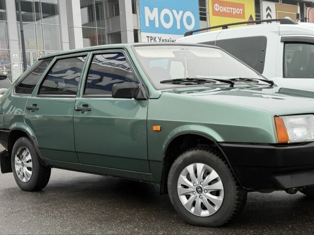 Зеленый ВАЗ 2109, объемом двигателя 1.6 л и пробегом 94 тыс. км за 4200 $, фото 3 на Automoto.ua