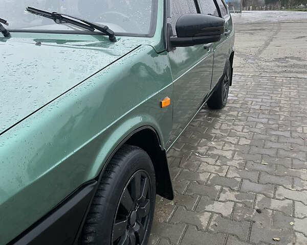 Зеленый ВАЗ 2109, объемом двигателя 1.6 л и пробегом 240 тыс. км за 2500 $, фото 2 на Automoto.ua