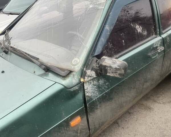 Зеленый ВАЗ 2109, объемом двигателя 1.6 л и пробегом 269 тыс. км за 571 $, фото 1 на Automoto.ua