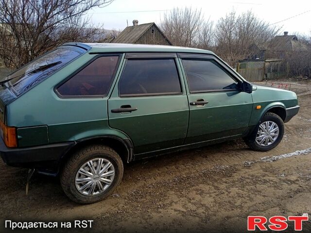 Зеленый ВАЗ 2109, объемом двигателя 1.6 л и пробегом 170 тыс. км за 2300 $, фото 3 на Automoto.ua