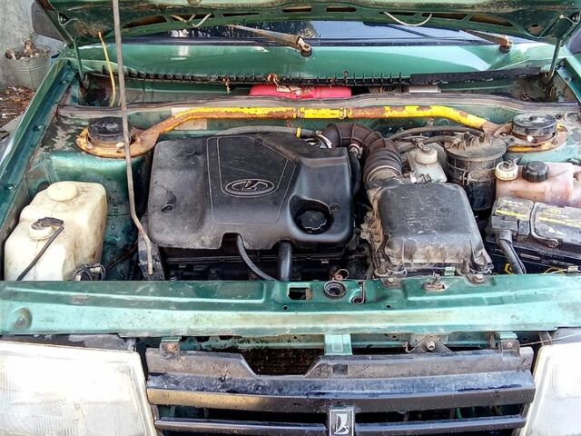 Зелений ВАЗ 2109, об'ємом двигуна 1.6 л та пробігом 300 тис. км за 1000 $, фото 2 на Automoto.ua