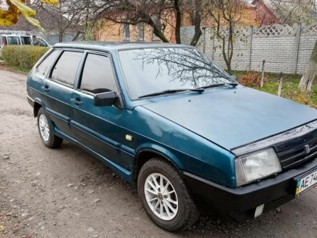 Зеленый ВАЗ 2109, объемом двигателя 1.5 л и пробегом 100 тыс. км за 1150 $, фото 4 на Automoto.ua