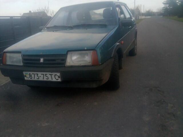 Зеленый ВАЗ 2109, объемом двигателя 1.5 л и пробегом 150 тыс. км за 600 $, фото 2 на Automoto.ua