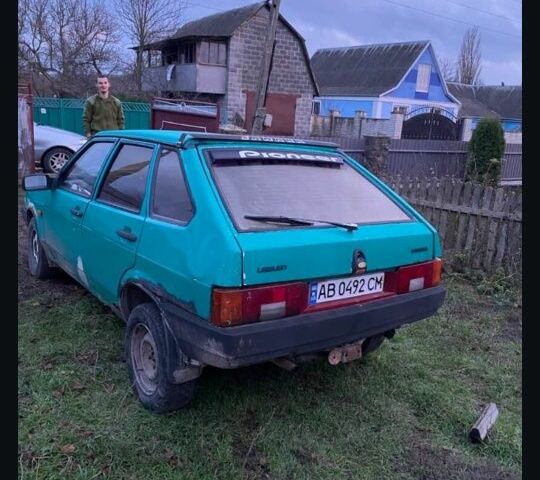 Зеленый ВАЗ 2109, объемом двигателя 1.5 л и пробегом 70 тыс. км за 592 $, фото 1 на Automoto.ua