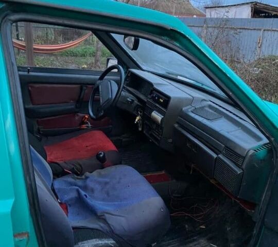 Зеленый ВАЗ 2109, объемом двигателя 1.5 л и пробегом 70 тыс. км за 592 $, фото 3 на Automoto.ua