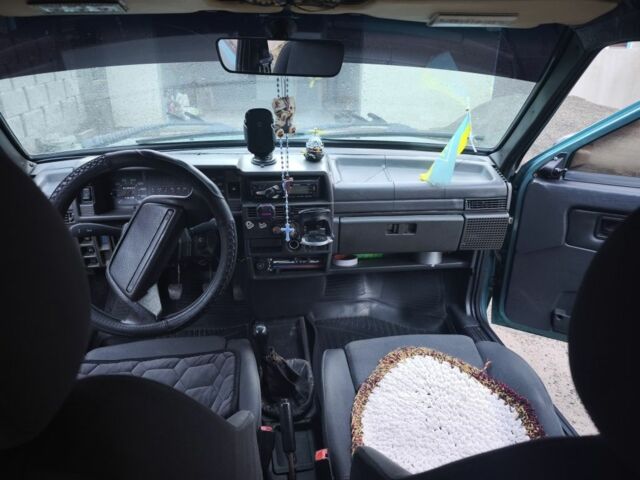 Зеленый ВАЗ 2109, объемом двигателя 1.5 л и пробегом 217 тыс. км за 2200 $, фото 2 на Automoto.ua