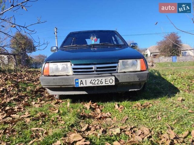 Зеленый ВАЗ 2109, объемом двигателя 1.5 л и пробегом 280 тыс. км за 2100 $, фото 1 на Automoto.ua