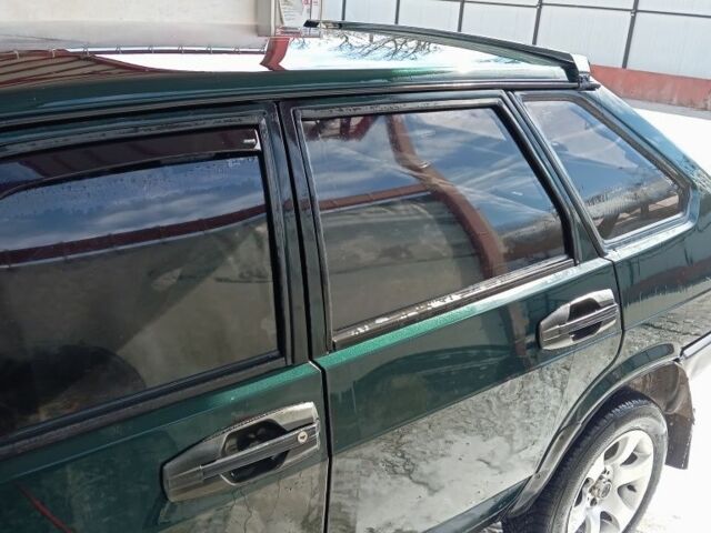 Зеленый ВАЗ 2109, объемом двигателя 1.5 л и пробегом 83 тыс. км за 1984 $, фото 3 на Automoto.ua