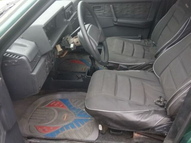 Зелений ВАЗ 2109, об'ємом двигуна 1.5 л та пробігом 200 тис. км за 2000 $, фото 2 на Automoto.ua