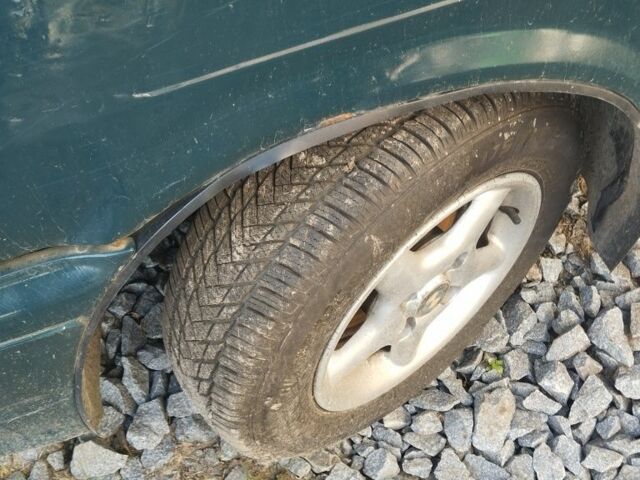 Зеленый ВАЗ 2109, объемом двигателя 1.5 л и пробегом 320 тыс. км за 404 $, фото 2 на Automoto.ua