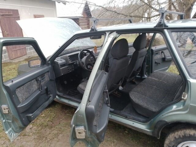 Зелений ВАЗ 2109, об'ємом двигуна 1.5 л та пробігом 375 тис. км за 1237 $, фото 6 на Automoto.ua