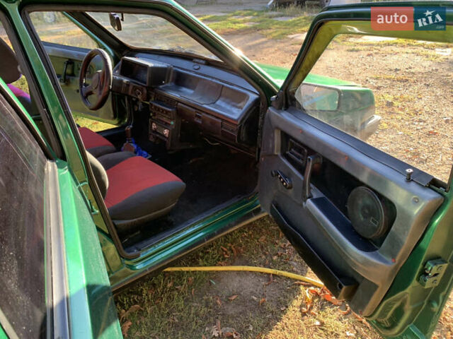 Зеленый ВАЗ 2109, объемом двигателя 1.5 л и пробегом 100 тыс. км за 1250 $, фото 5 на Automoto.ua