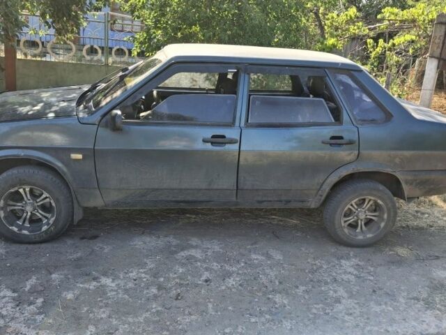 Зеленый ВАЗ 2109, объемом двигателя 1.5 л и пробегом 280 тыс. км за 1100 $, фото 3 на Automoto.ua