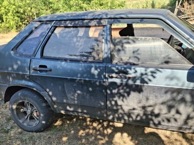 Зеленый ВАЗ 2109, объемом двигателя 1.5 л и пробегом 280 тыс. км за 1100 $, фото 1 на Automoto.ua