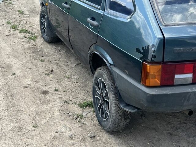 Зеленый ВАЗ 2109, объемом двигателя 1.5 л и пробегом 100 тыс. км за 1200 $, фото 3 на Automoto.ua