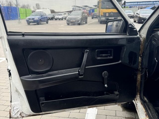 Белый ВАЗ 21093, объемом двигателя 1.5 л и пробегом 150 тыс. км за 999 $, фото 9 на Automoto.ua
