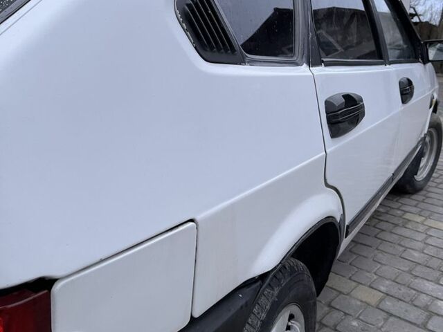 Белый ВАЗ 21093, объемом двигателя 1.5 л и пробегом 283 тыс. км за 828 $, фото 2 на Automoto.ua