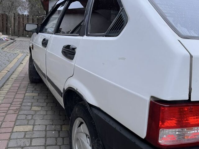 Белый ВАЗ 21093, объемом двигателя 1.5 л и пробегом 283 тыс. км за 828 $, фото 3 на Automoto.ua