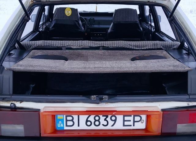 Белый ВАЗ 21093, объемом двигателя 1.5 л и пробегом 160 тыс. км за 1100 $, фото 9 на Automoto.ua